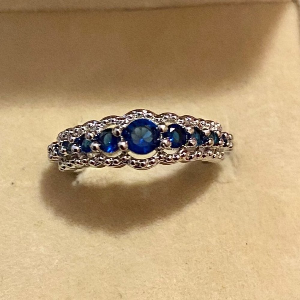 Sapphire Ring - Picture 3 of 5